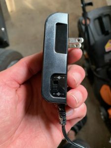 CS18 replacement power adapter, center pin polarity setting